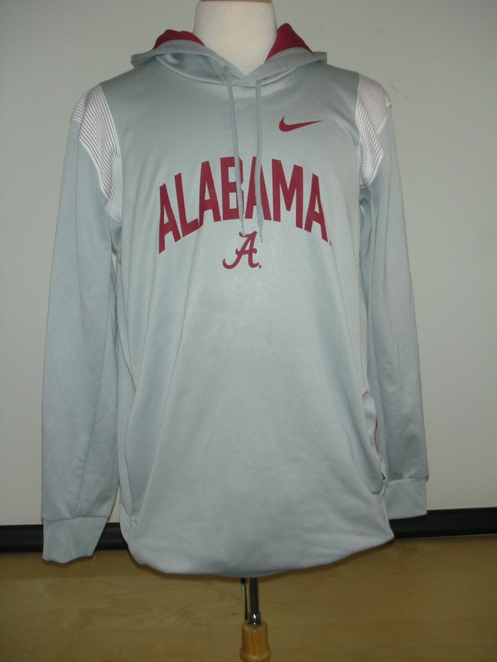 Nike Alabama Crimson Tide Therma-FIT On Field Athlete Issued Hoodie L